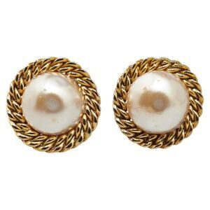 Pre Loved chanel Women Gold Earrings